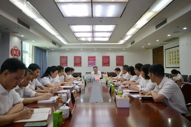 廣藥集團黨委書記、董事長李小軍到白云山星群公司調研